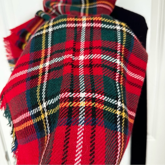 SOLD! on eBay Max&Co MaxMara Accessories Label-cut Red Plaid Scarf.Size: OS. - Picture 8 of 14